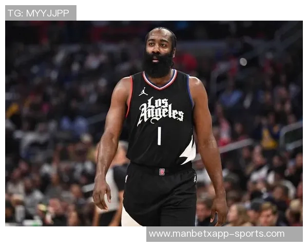 哈登透露KD与詹姆斯对话称两人得分排名持续上升